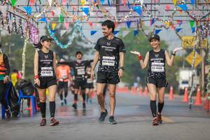 BIB: 40430, 4512
                            <button type="button" onclick="openModal(10332593)" class="btn btn-primary btn-sm float-right btn-popup" data-toggle="modal" data-target=".modal-high-quality">
                        <i class="fas fa-shopping-cart"></i> Add to Cart
                    </button>
                                            <button type="button" onclick="isThisMe(10332593, true)" class="btn btn-success btn-sm float-right btn-popup btn-isme hidden" data-toggle="tooltip" data-placement="bottom" title="นี่คือรูปของคุณใช่ไหม คลิกที่นี่เพื่อเอาเข้าอัลบั้ม">
                        <i class="fas fa-plus"></i> Add to album
                    </button>
                    <button type="button" onclick="isThisMe(10332593, false)" class="btn btn-warning btn-sm float-right btn-popup btn-isnotme hidden">
                        <i class="fas fa-ban"></i> Remove from album
                    </button>